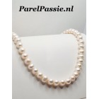 Wit parelsnoer grote ovale parels met mooie glans 