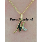 Letter hanger M goud 14k met een diamantje parel optie ..