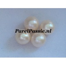 Zoetwaterparels 9,4 a 9,5mm witte parels AAA kwaliteit rond nog slechts 1 over  y+
