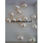 Parel druppel AAA zoetwater ca. 8 bij 10mm room wit roze top luster