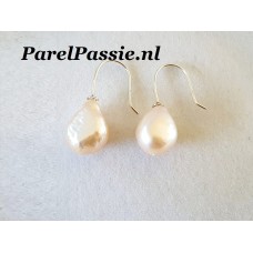 Parel oorhangers champagne roze zoetwaterparels ca 10mm x 12mm, zilver 925  y