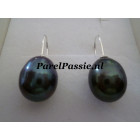 Pareloorbellen zwart pauw zoetwaterparels ca. 11,3 x 13,4mm  zilver  y