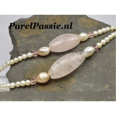 Lange ketting parels zoetwater met grote rozenkwarts edelstenen 135cm y