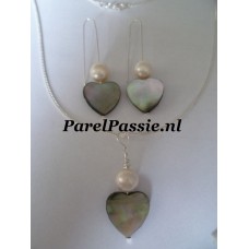 Parelsieraden zoetwater set hart van Tahiti parelschelp zilver verguld fijn y