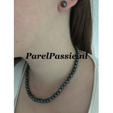 Parelketting en pareloorbellen zwarte groene tone donkere zoetwaterparels  y