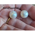 Zuidzeeparel Australische witte barok rond 12mm - 13.2mm zoutwater 2 st mooi voor in collier y0